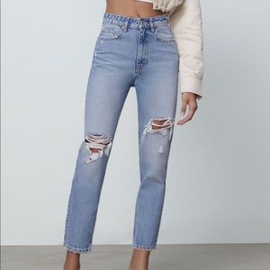 Zara NWT Ripped Mom Fit Jeans